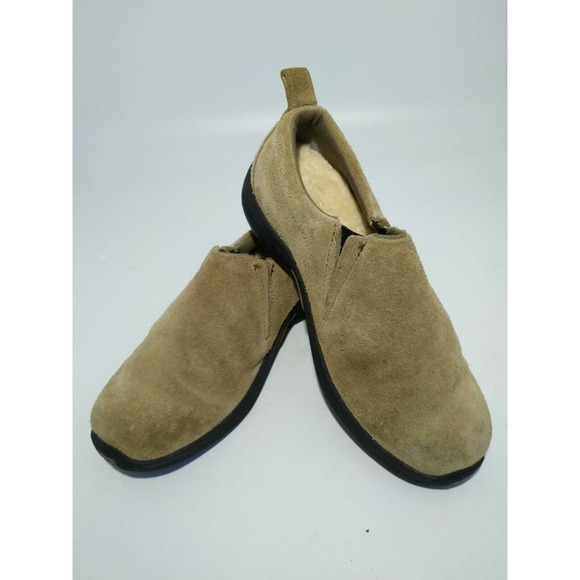 UGG Australia Shoes - UGG S/N 5257 Women's Shearling Slip-On Taupe/Black Leather Shoe Size 5